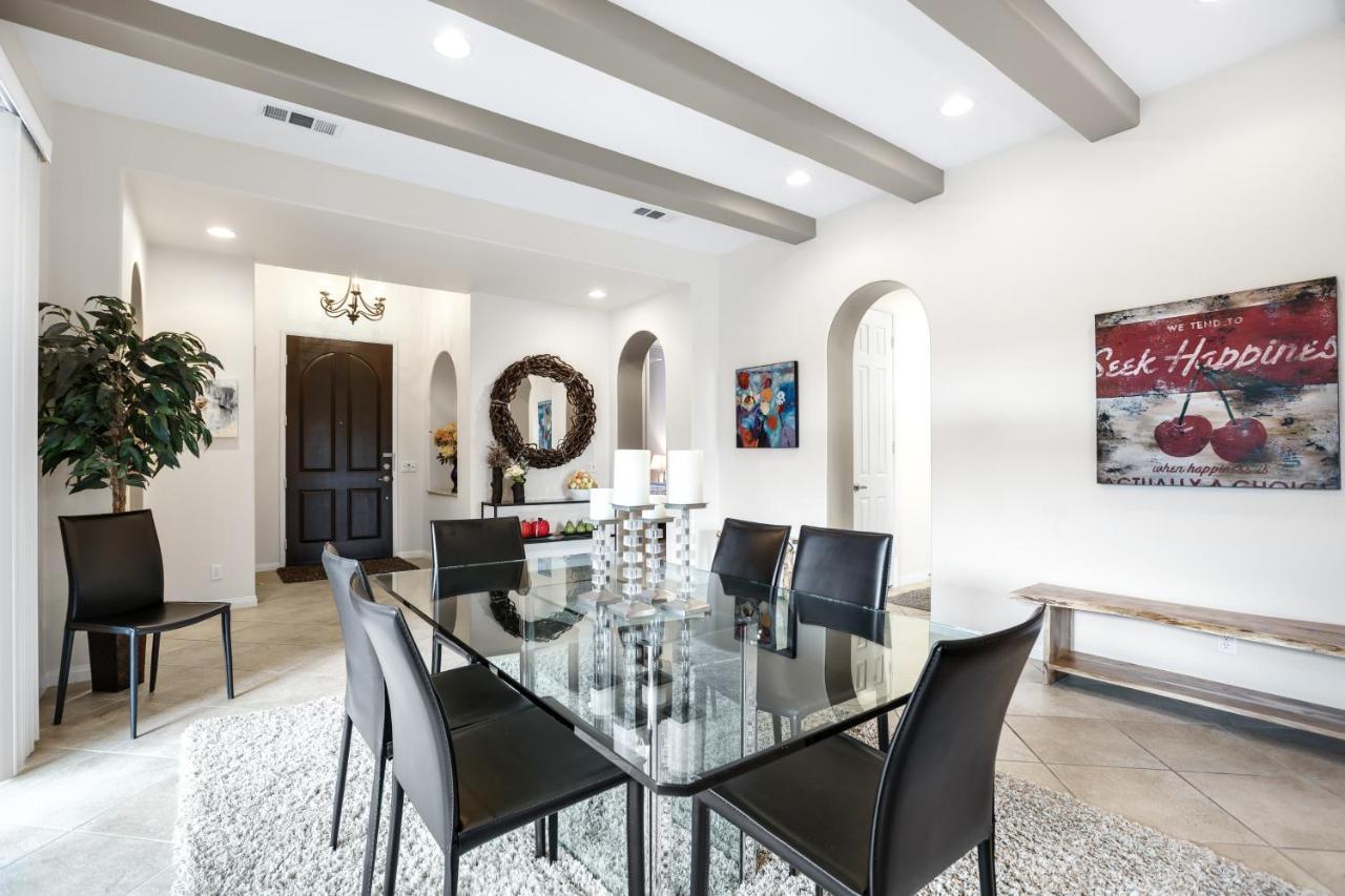 Luxury On The Lake Ράντσο Μιράζ Εξωτερικό φωτογραφία